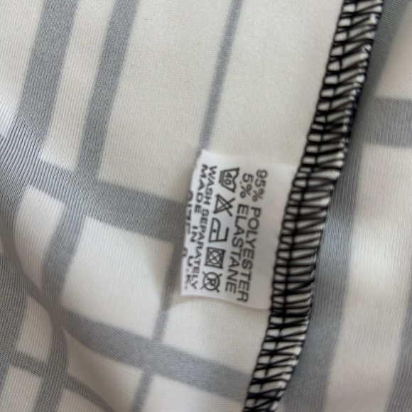 Black and white plaid duster - fits size small - Picture 4 of 7